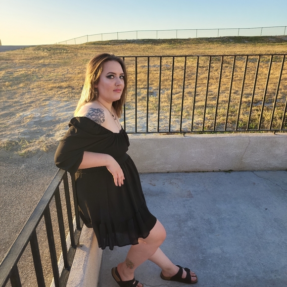 Meet your Posher, Sarah - Picture 5 of 5